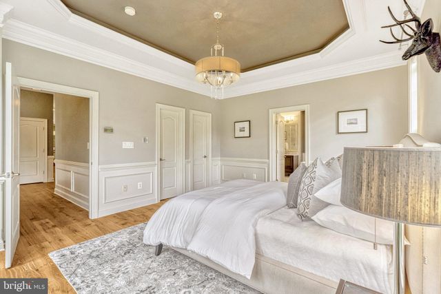 $3,600,000 | 6900 Benjamin Street, McLean, VA 22101