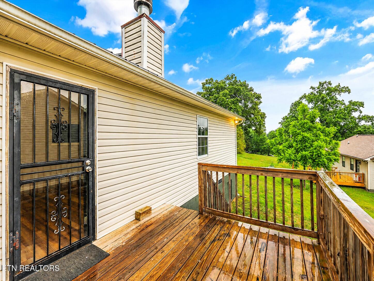 8002 Hill Road Knoxville, TN 37938 - Photo 34 of 38 side deck