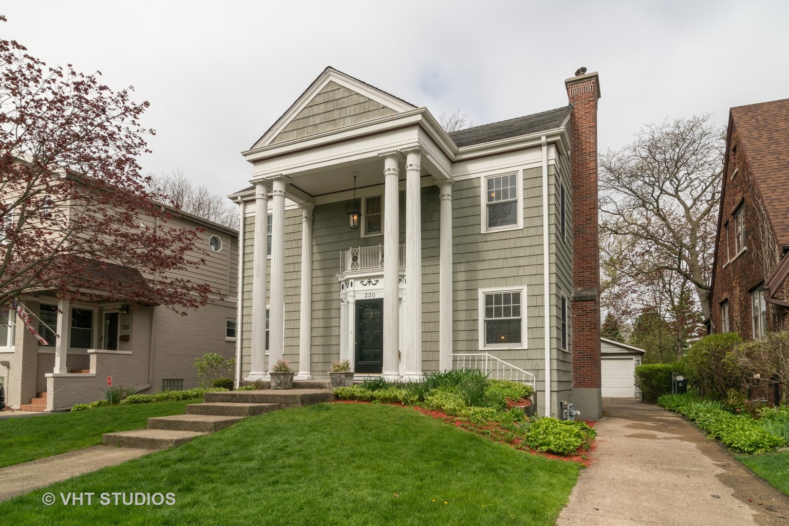 330 Northwood Road Riverside, IL 60546 - Photo 1 of 22 front view of house with a yard