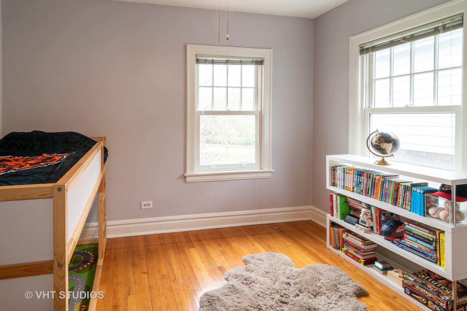 330 Northwood Road Riverside, IL 60546 - Photo 15 of 22 a room with book shelf and a window