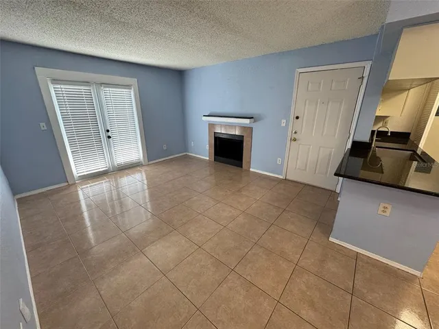 $1,200 | 2550 North Alafaya Trail, Unit 6207, Orlando, FL 32826