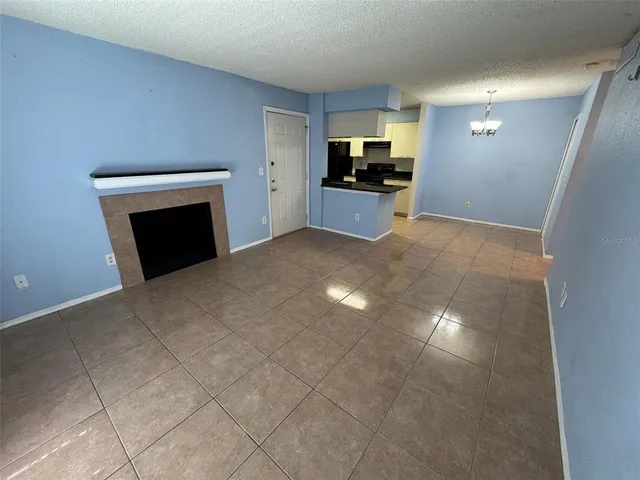 $1,200 | 2550 North Alafaya Trail, Unit 6207, Orlando, FL 32826