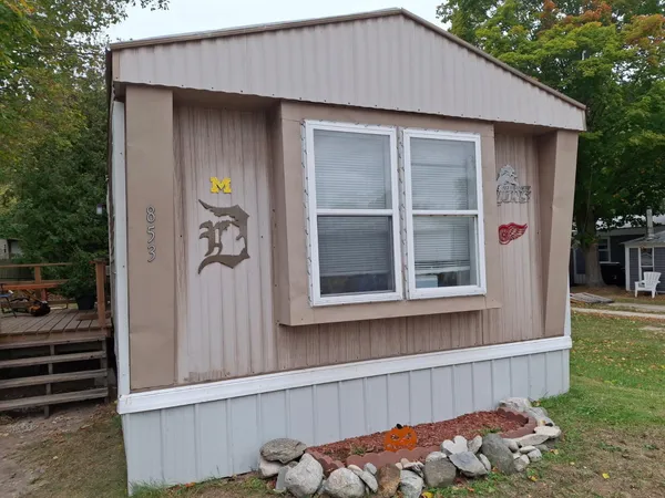 $47,500 | 853 Glen Avenue, Elberta, MI 49635