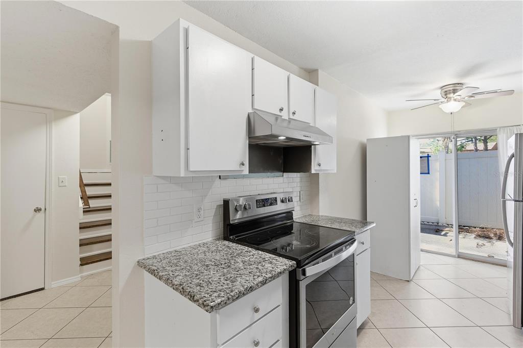 2058 Sunset Point Road, Unit 15 Clearwater, FL 33765 - Photo 7 of 52