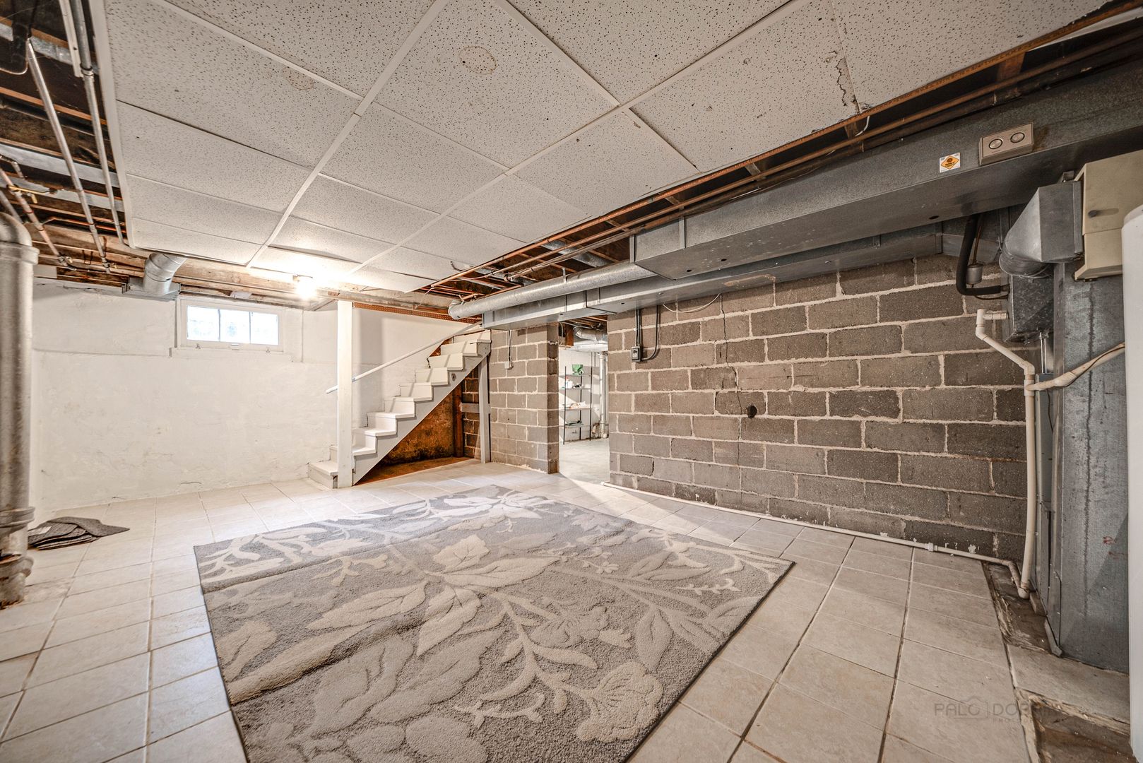 175 Wildwood Road Lake Forest, IL 60045 - Photo 23 of 28 a view of empty room with windows