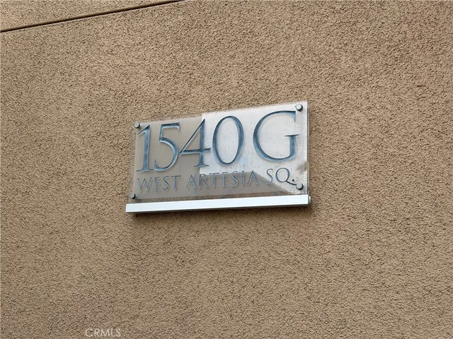 $899,900 | 1540 West Artesia Square, Unit G, Gardena, CA 90248