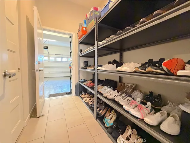 $899,900 | 1540 West Artesia Square, Unit G, Gardena, CA 90248