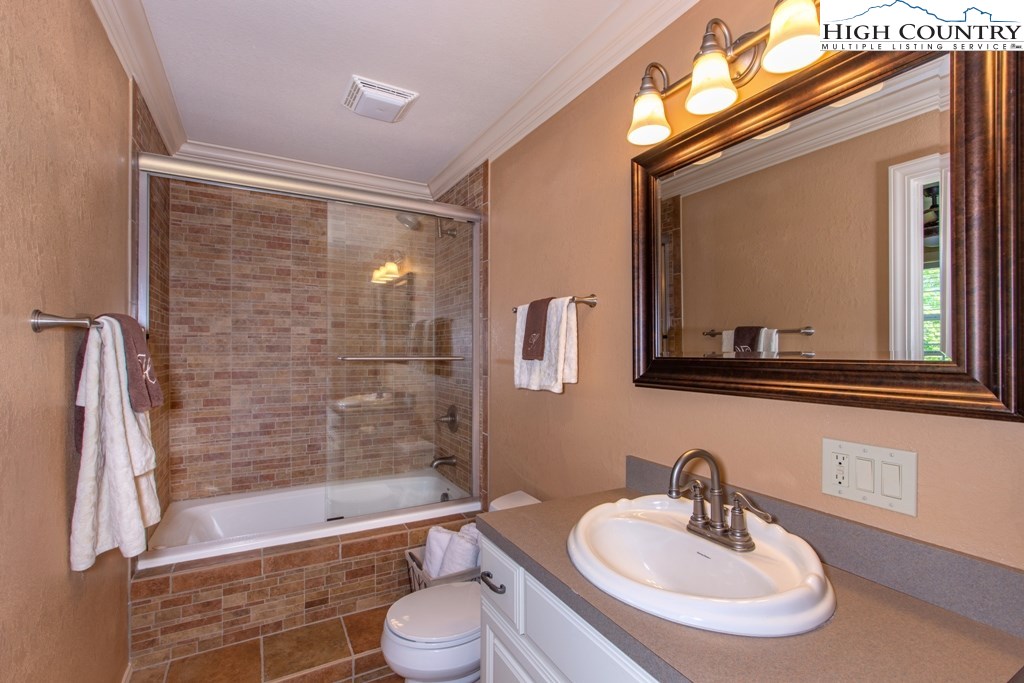 104 Lower Grouse Ridge Road Beech Mountain, NC 28604 - Photo 11 of 21 Gallery Image 11