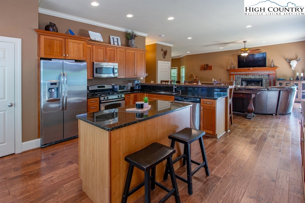 104 Lower Grouse Ridge Road Beech Mountain, NC 28604 - Photo 4 of 21 Gallery Image 4
