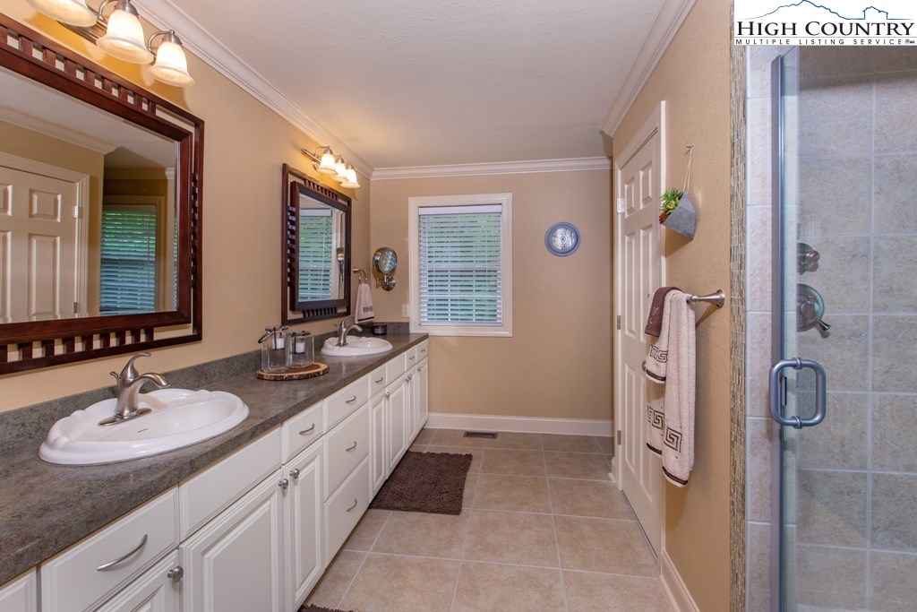 104 Lower Grouse Ridge Road Beech Mountain, NC 28604 - Photo 9 of 21 Gallery Image 9