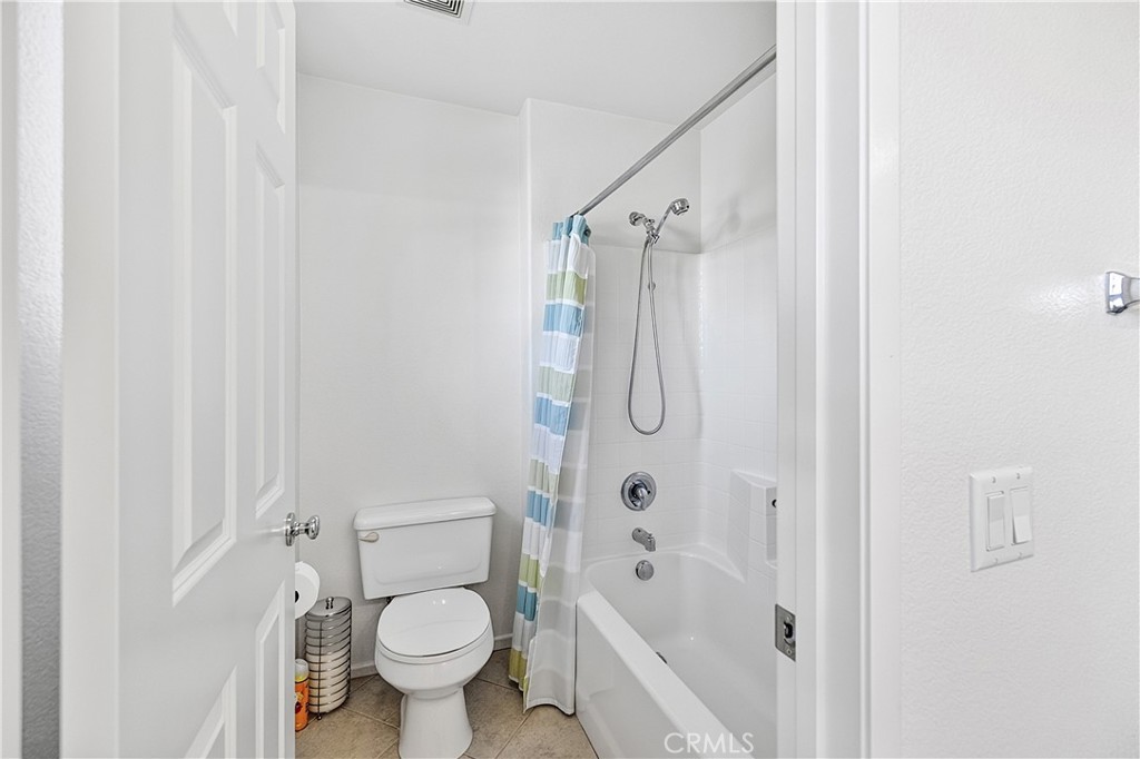 3601 Crevice Way Perris, CA 92570 - Photo 6 of 37