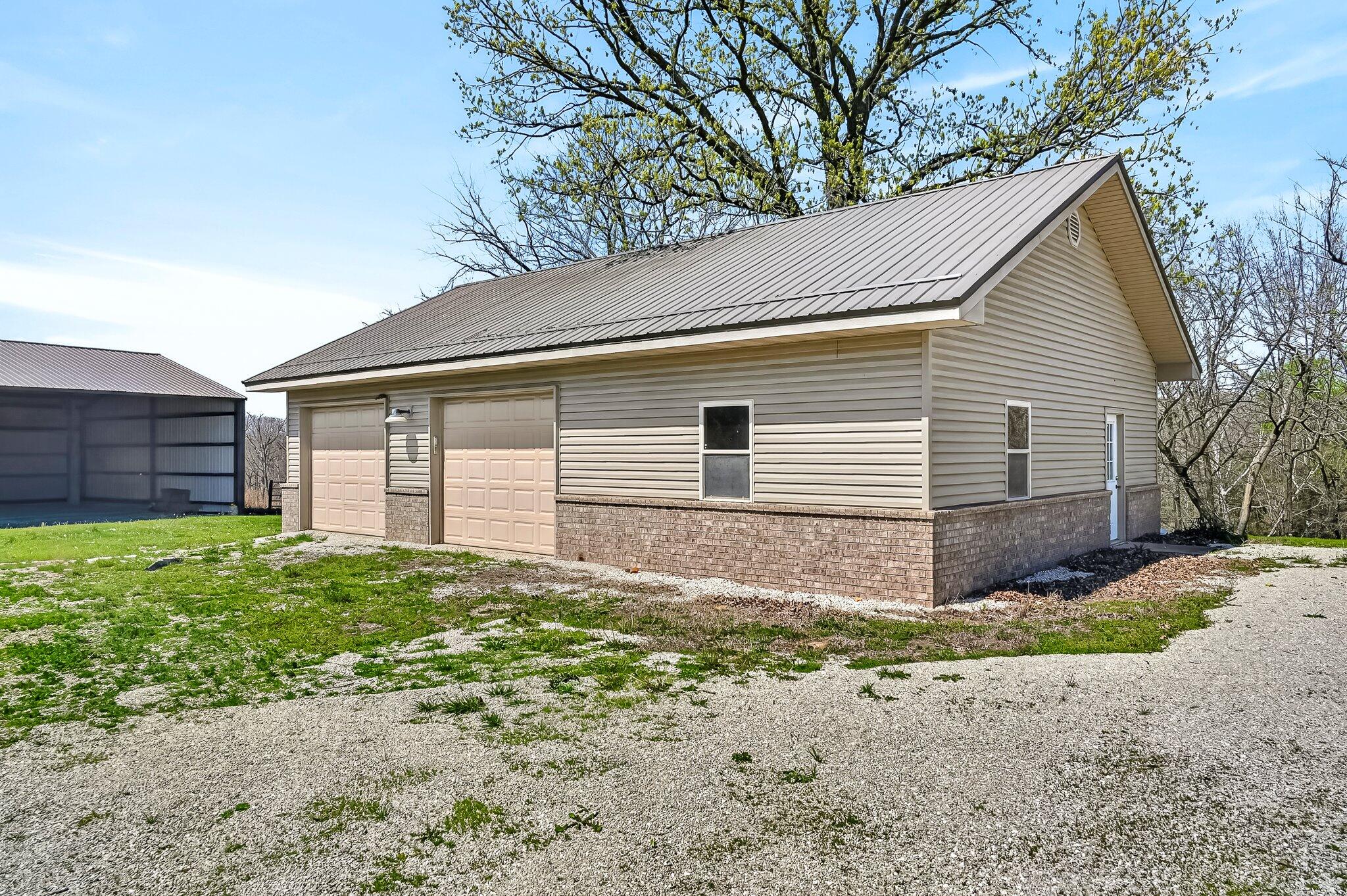 775 East 505th Road Bolivar, MO 65613 - Photo 40 of 59 45-505th-62