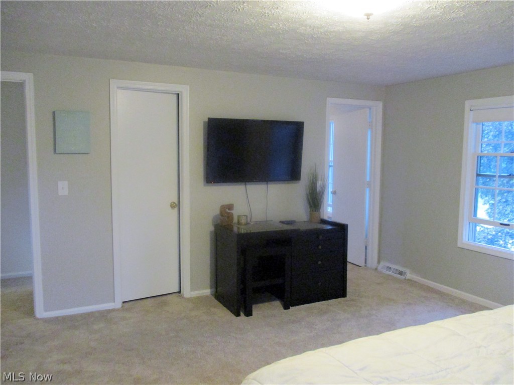 18246 Howe Road Strongsville, OH 44136 - Photo 24 of 28