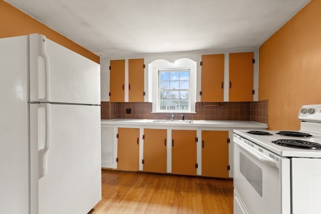 59 Springvale Road Reading, MA 01867 - Photo 13 of 26 Gallery Image 13