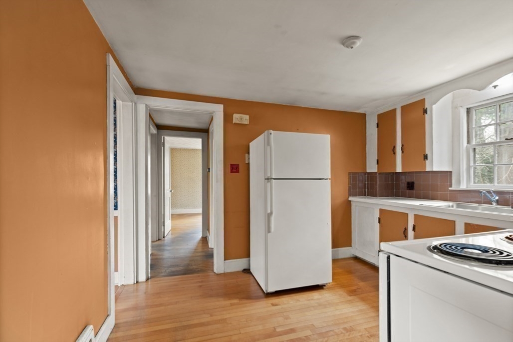 59 Springvale Road Reading, MA 01867 - Photo 14 of 26 Gallery Image 14