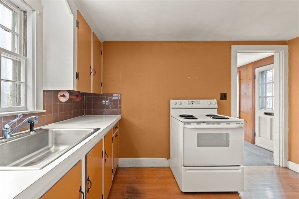 59 Springvale Road Reading, MA 01867 - Photo 15 of 26 Gallery Image 15