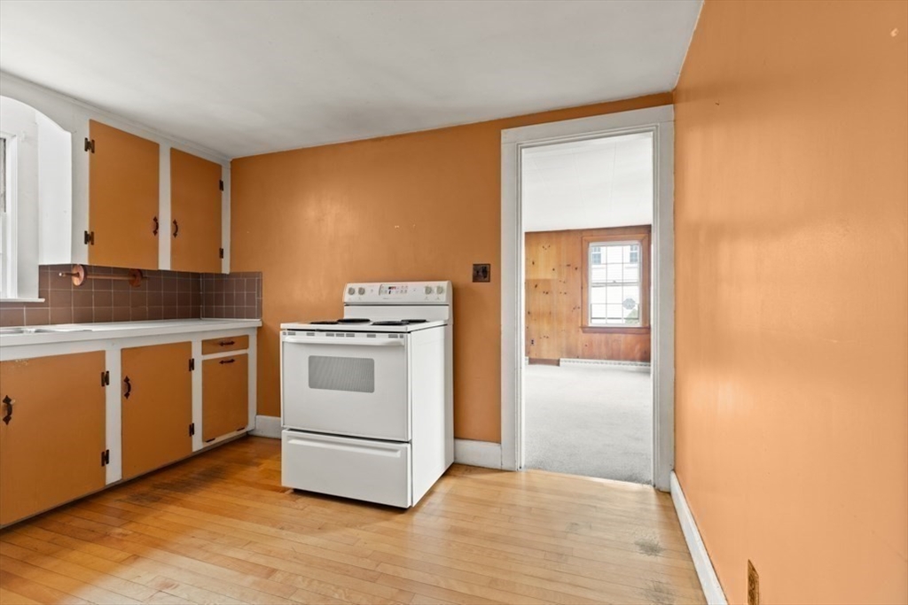 59 Springvale Road Reading, MA 01867 - Photo 16 of 26 Gallery Image 16