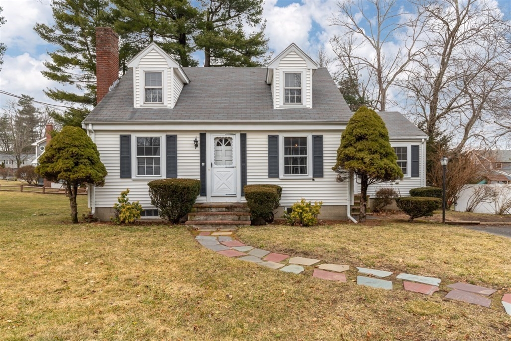 59 Springvale Road Reading, MA 01867 - Photo 2 of 26 Gallery Image 2