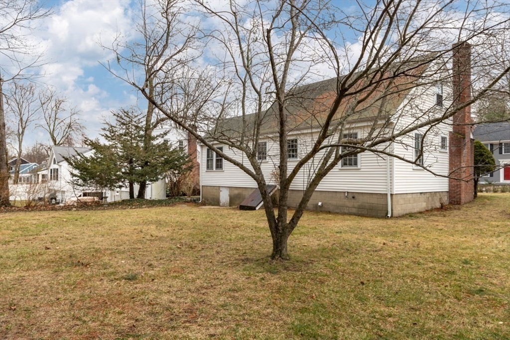 59 Springvale Road Reading, MA 01867 - Photo 24 of 26 Gallery Image 24