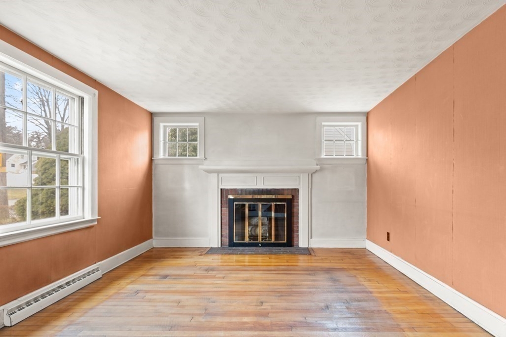 59 Springvale Road Reading, MA 01867 - Photo 6 of 26 Gallery Image 6