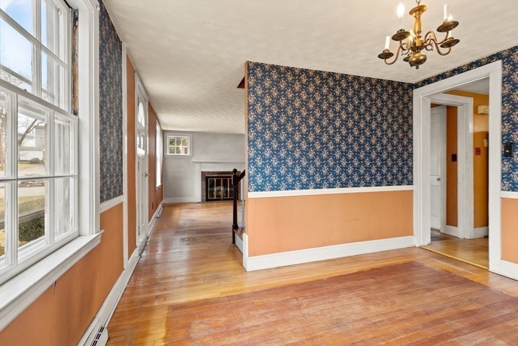 59 Springvale Road Reading, MA 01867 - Photo 9 of 26 Gallery Image 9