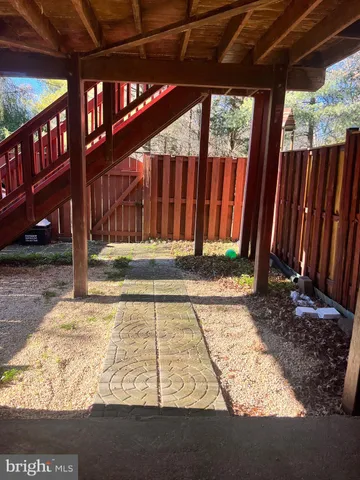 $1,400 | 6062 Joust Lane, Alexandria, VA 22315