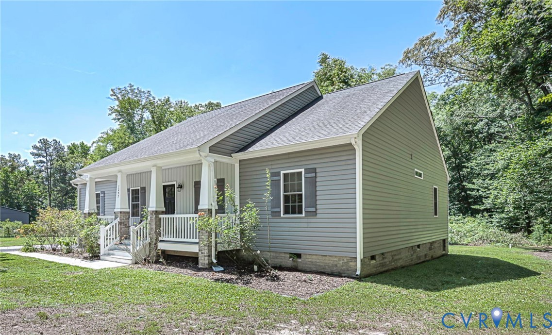 1297 Manfield Road Aylett, VA 23009 - Photo 21 of 42 1,567sf Low Maintenance Vinyl Siding, Trex Deck Co