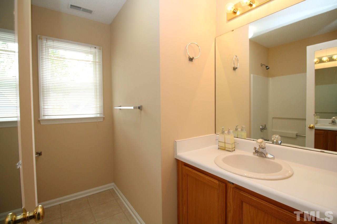 1016 Sheetbend Lane Raleigh, NC 27606 - Photo 17 of 25 Gallery Image 17