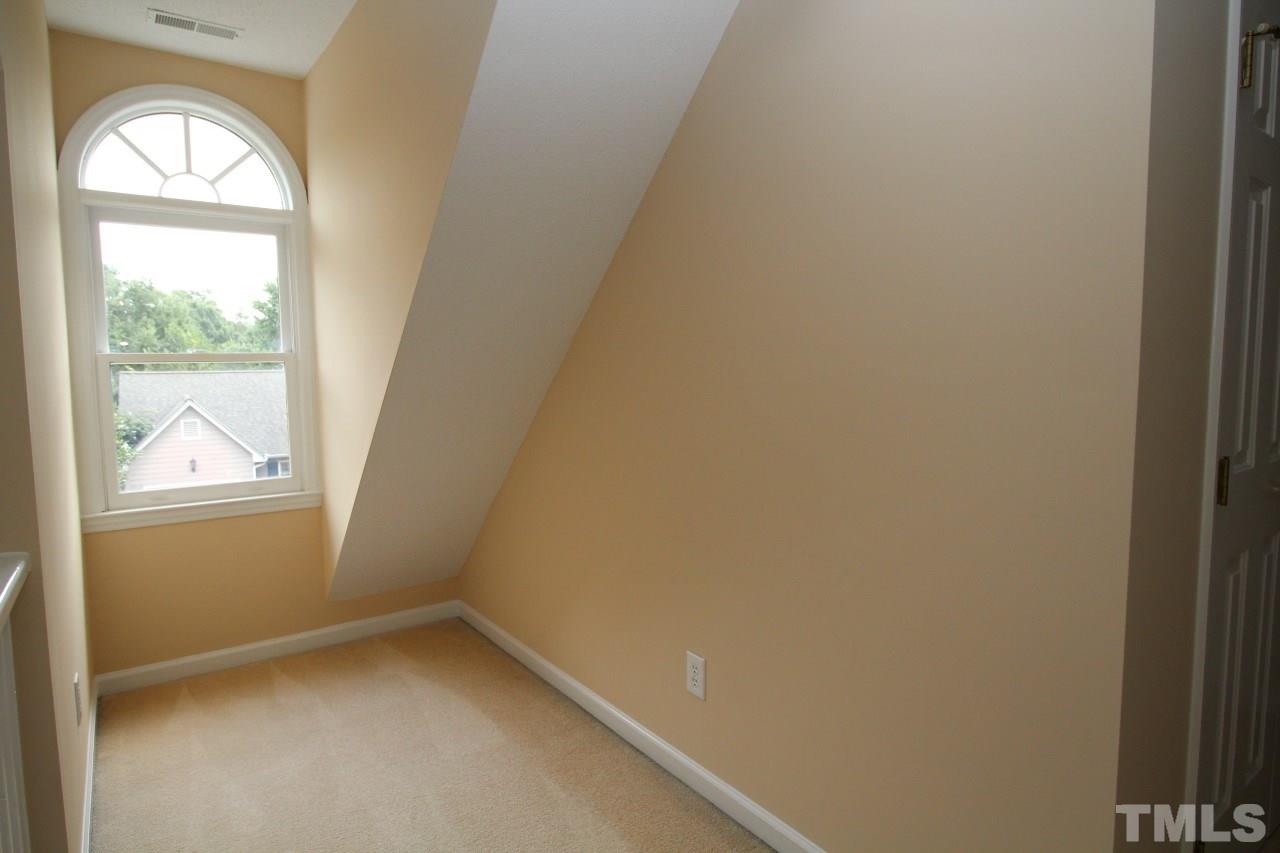 1016 Sheetbend Lane Raleigh, NC 27606 - Photo 18 of 25 Gallery Image 18
