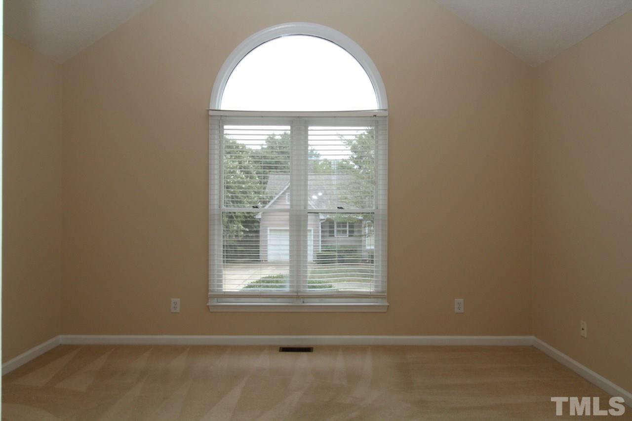 1016 Sheetbend Lane Raleigh, NC 27606 - Photo 8 of 25 Gallery Image 8