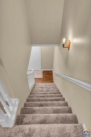 $305,000 | 3639 Southwest Glendale Drive, Topeka, KS 66614