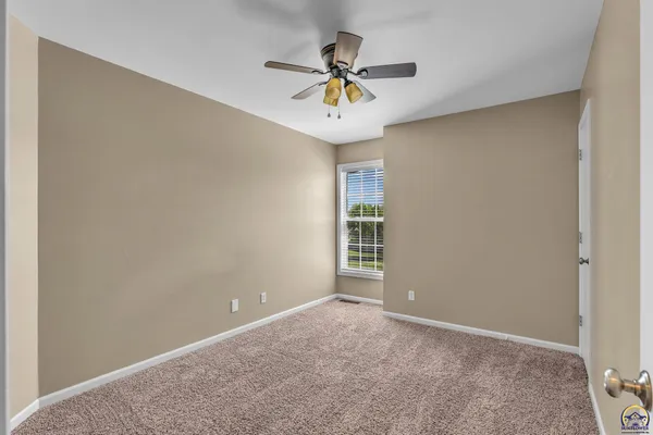 $305,000 | 3639 Southwest Glendale Drive, Topeka, KS 66614