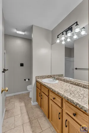 $305,000 | 3639 Southwest Glendale Drive, Topeka, KS 66614