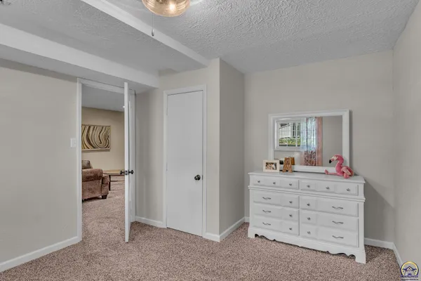 $305,000 | 3639 Southwest Glendale Drive, Topeka, KS 66614