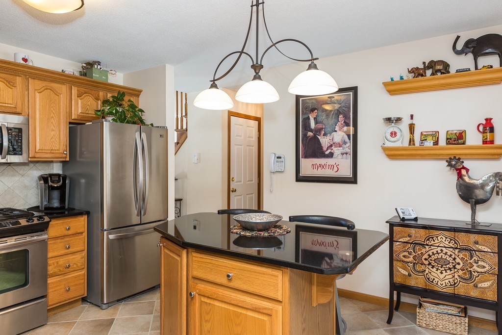 16 Woodland Ridge Southwick, MA 01077 - Photo 4 of 30 Gallery Image 4