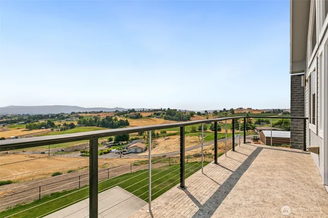 $1,345,000 | 921 Tibbling Road, Selah, WA 98942