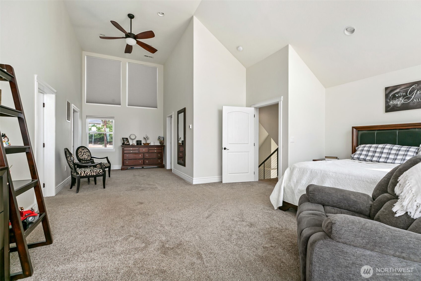 921 Tibbling Road Selah, WA 98942 - Photo 17 of 36