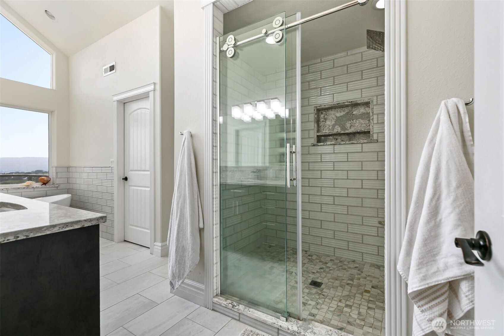 921 Tibbling Road Selah, WA 98942 - Photo 19 of 36