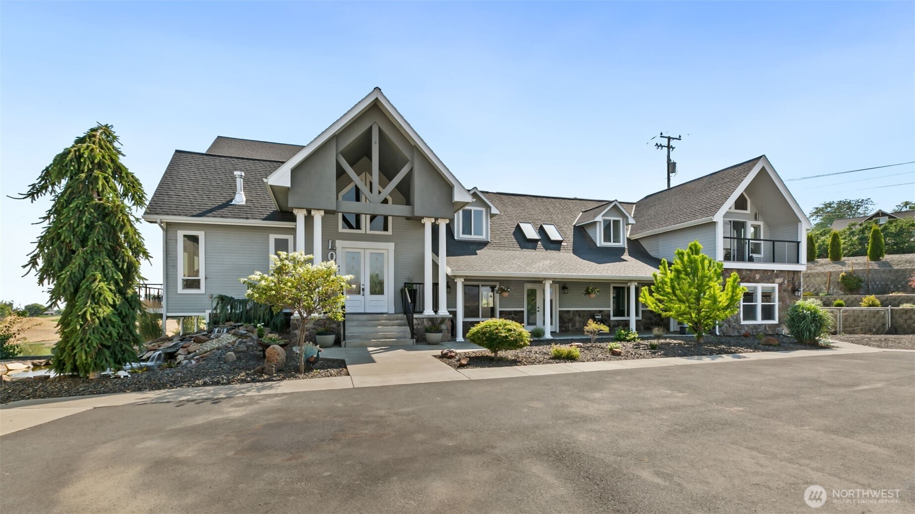 921 Tibbling Road Selah, WA 98942 - Photo 2 of 36