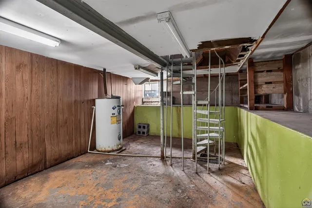 $184,900 | 16325 R Road, Mayetta, KS 66509