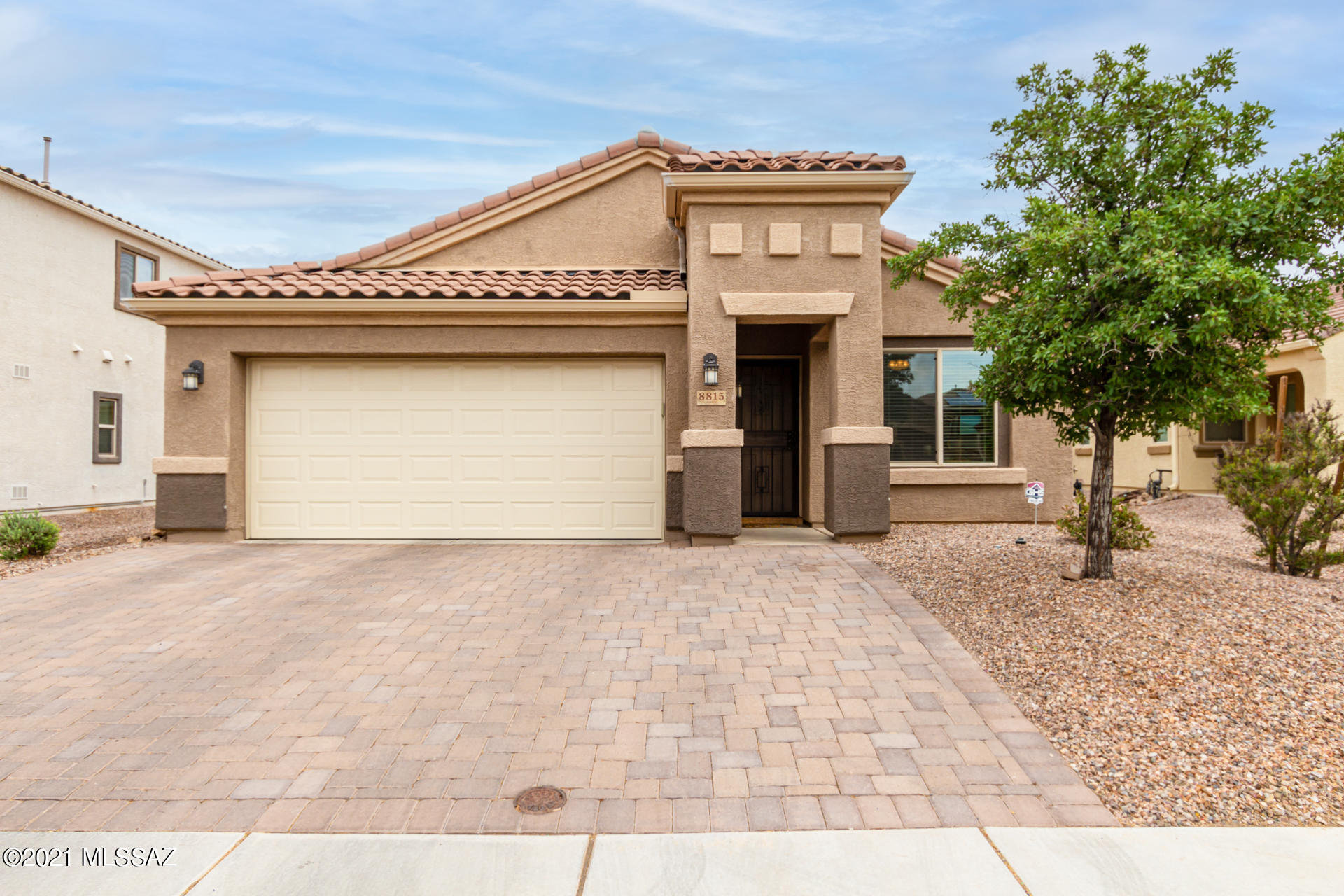 8815 West Moon Spring Road Marana, AZ 85653 - Photo 2 of 28