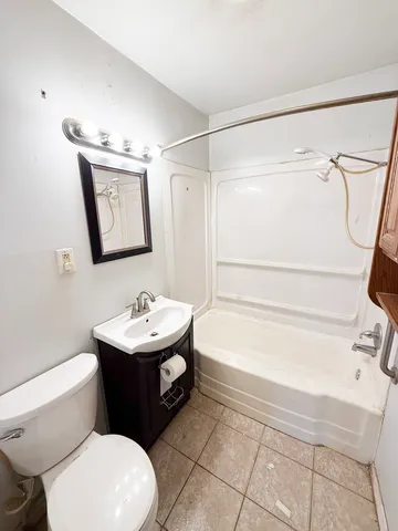 $114,900 | 195 South Douglas Avenue, Bradley, IL 60915