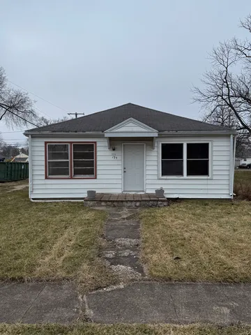 $114,900 | 195 South Douglas Avenue, Bradley, IL 60915