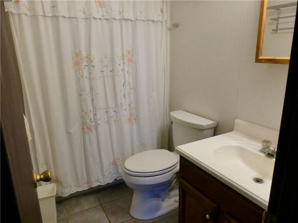 278 Kaufman Road Evans City, PA 16033 - Photo 9 of 22 The full bath has been updated.