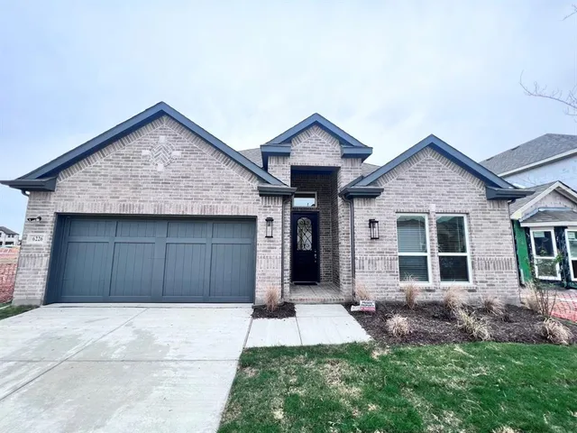 $2,400 | 6226 Muller Creek Drive, Pilot Point, TX 76258