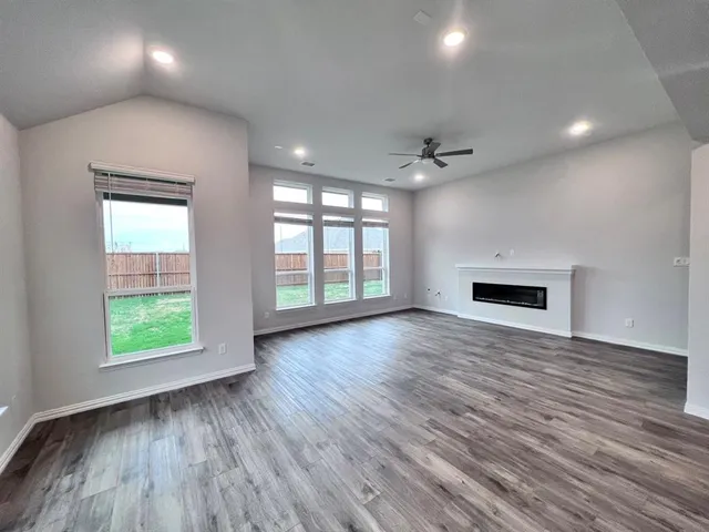 $2,400 | 6226 Muller Creek Drive, Pilot Point, TX 76258