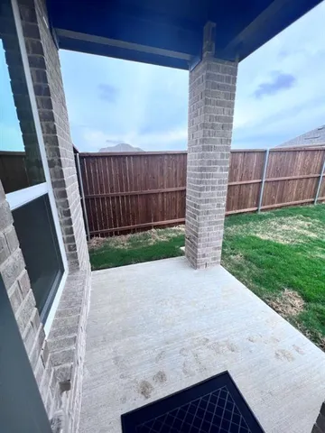 $2,400 | 6226 Muller Creek Drive, Pilot Point, TX 76258