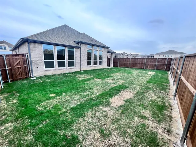 $2,400 | 6226 Muller Creek Drive, Pilot Point, TX 76258