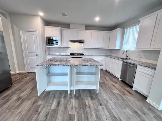 $2,400 | 6226 Muller Creek Drive, Pilot Point, TX 76258