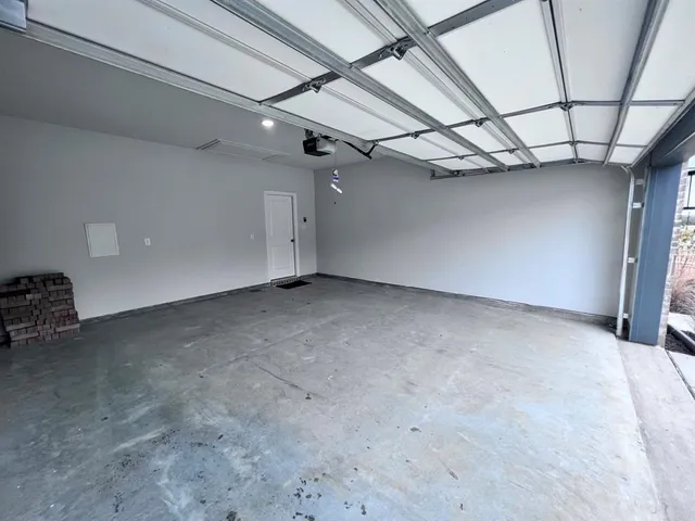 $2,400 | 6226 Muller Creek Drive, Pilot Point, TX 76258